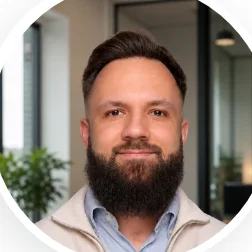 Daniel Henter – medeoprichter Compliance Compass, product & strategie